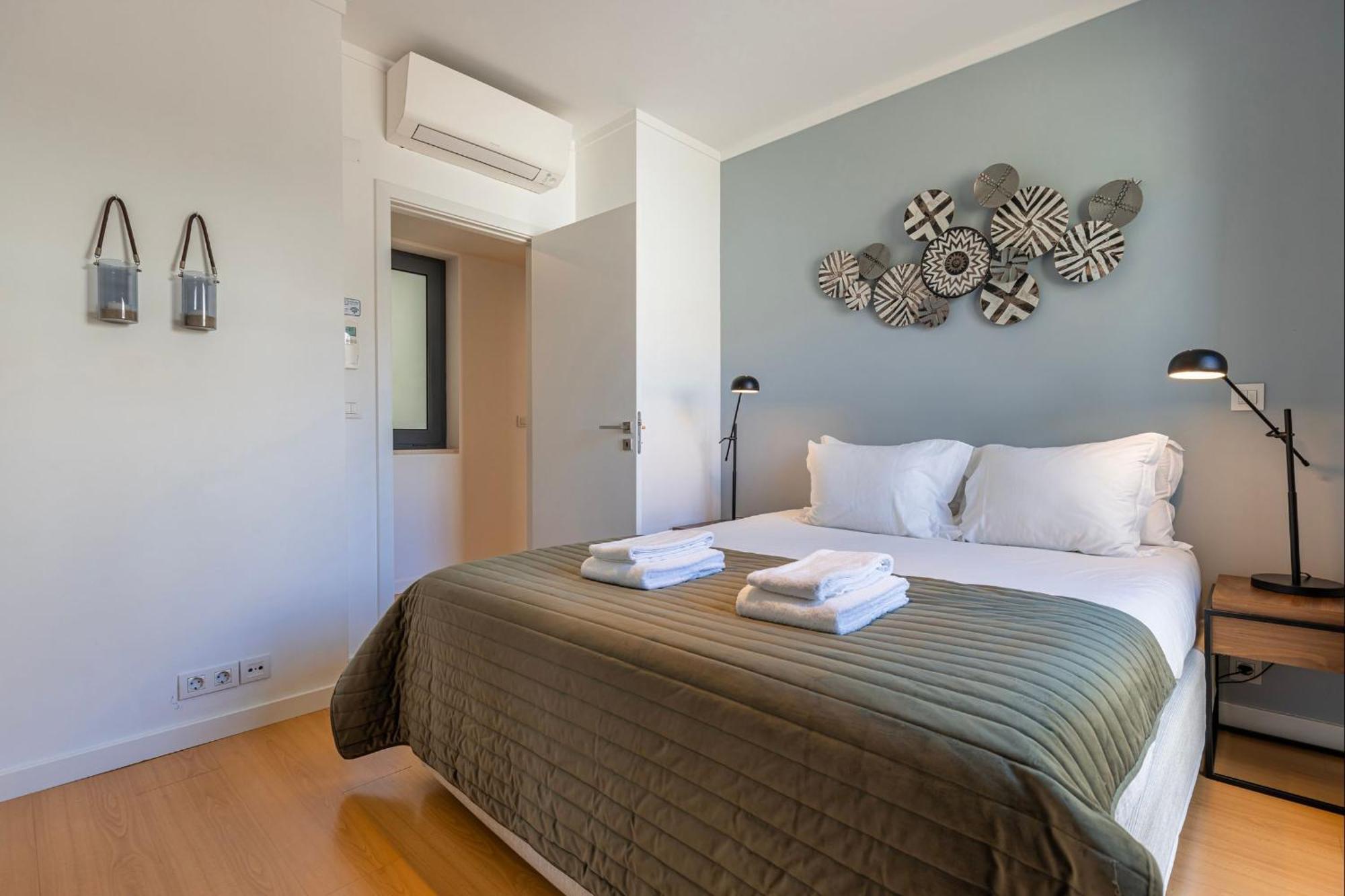 Lovelystay - Breathtaking Panorama - Luxurious Penthouse! Лиссабон Экстерьер фото