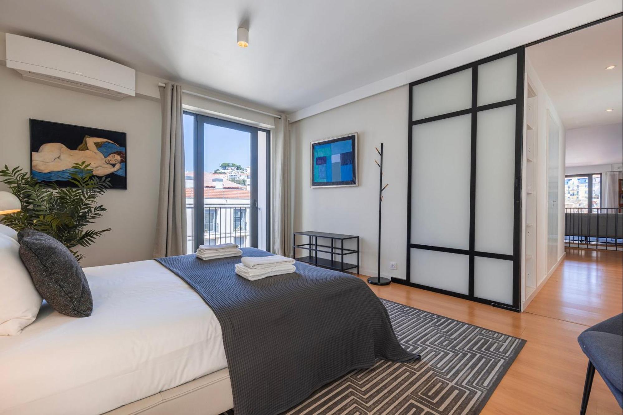 Lovelystay - Breathtaking Panorama - Luxurious Penthouse! Лиссабон Экстерьер фото