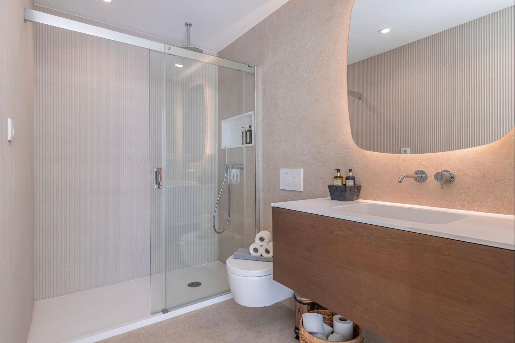 Lovelystay - Breathtaking Panorama - Luxurious Penthouse! Лиссабон Экстерьер фото