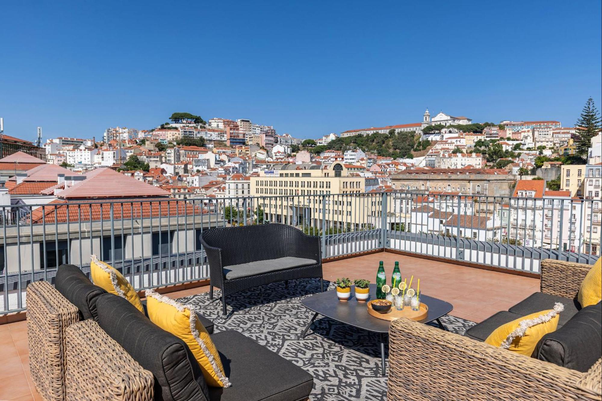 Lovelystay - Breathtaking Panorama - Luxurious Penthouse! Лиссабон Экстерьер фото